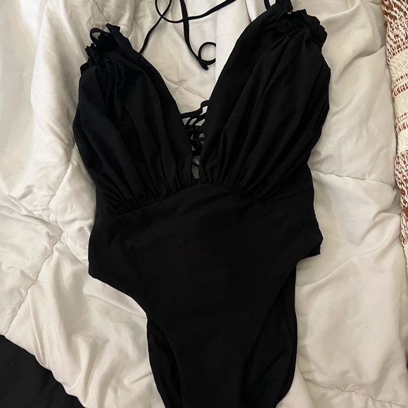 Planet Blue black one piece size large (will consider offers) - Picture 5 of 5